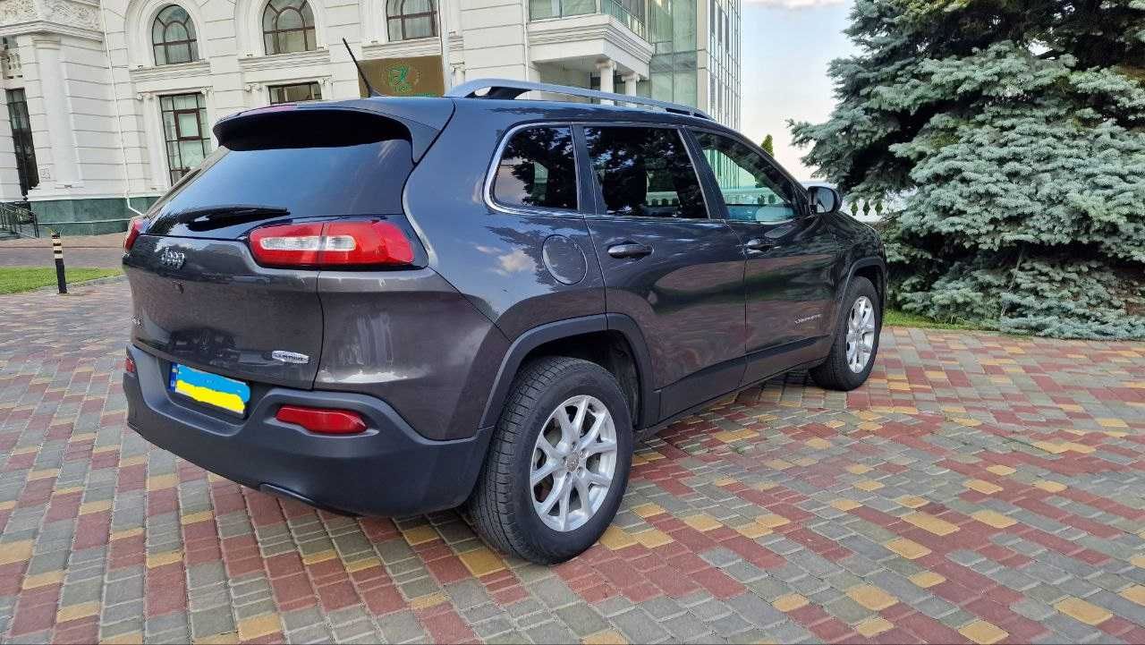 Продам Jeep Cherokee KL (2015)