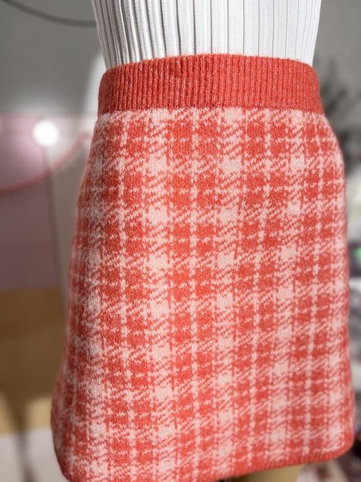 Тепла спідниця