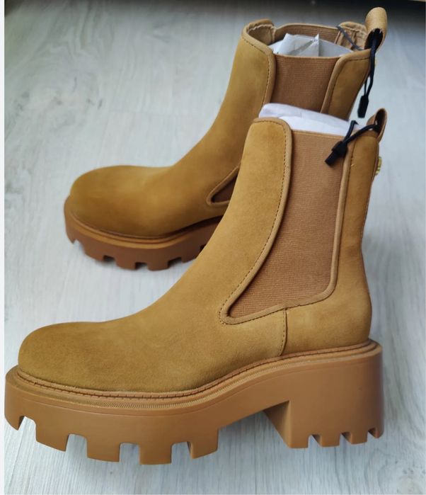 Нові Черевики Zara з протектором (челсі)