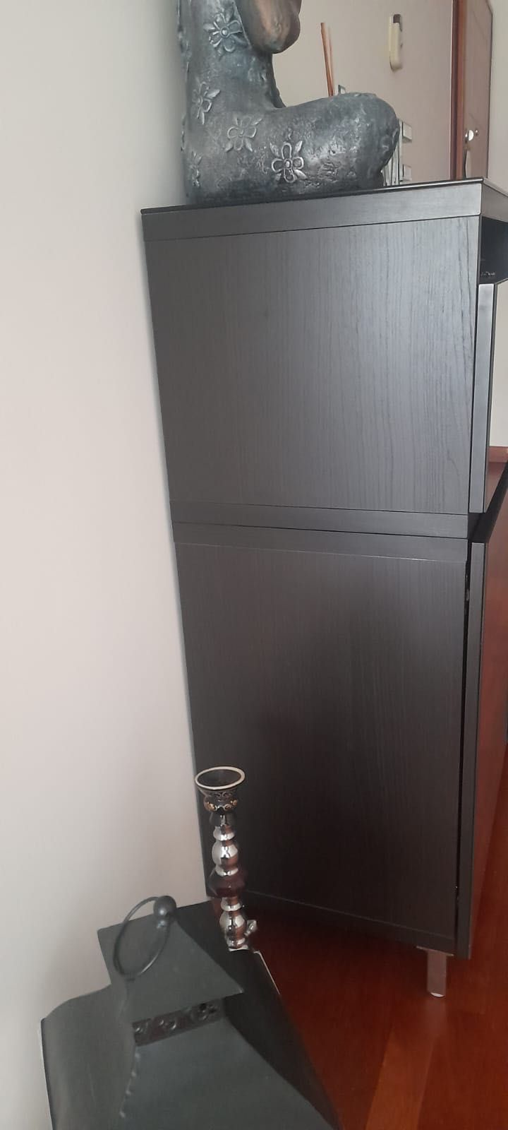 Aparador espelhado do ikea