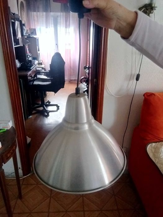 Candeeiro em alumínio