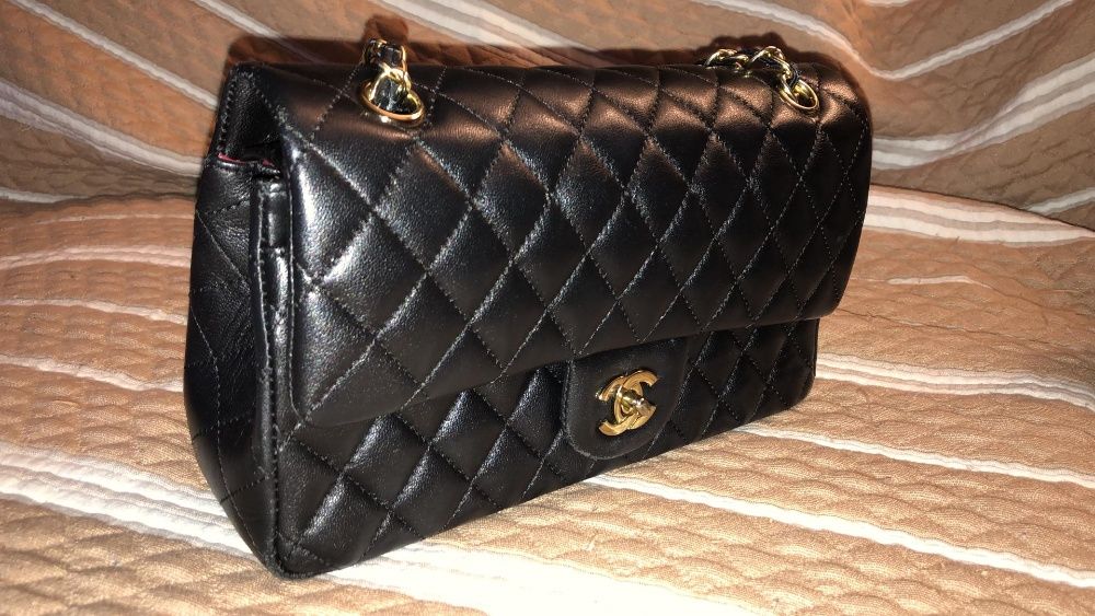 Mala Chanel (óptimo estado)