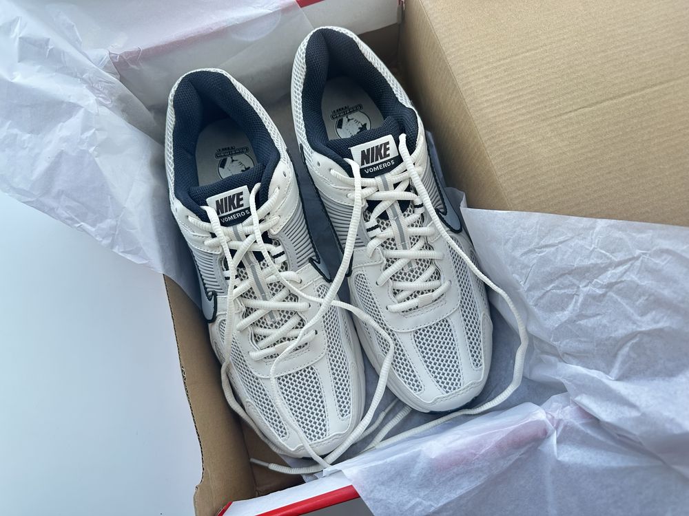 Кросівки Nike Zoom Vomero 5 Beige FJ2028-001