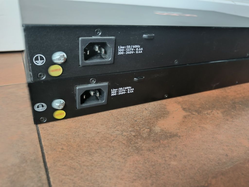 Switch Aruba 2930F 24G 4SFP - JL259A