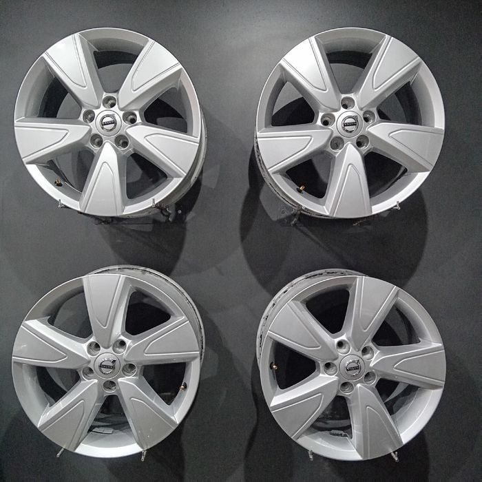 Felgi 17 5x108 Volvo XC40 OE (F508545-5)