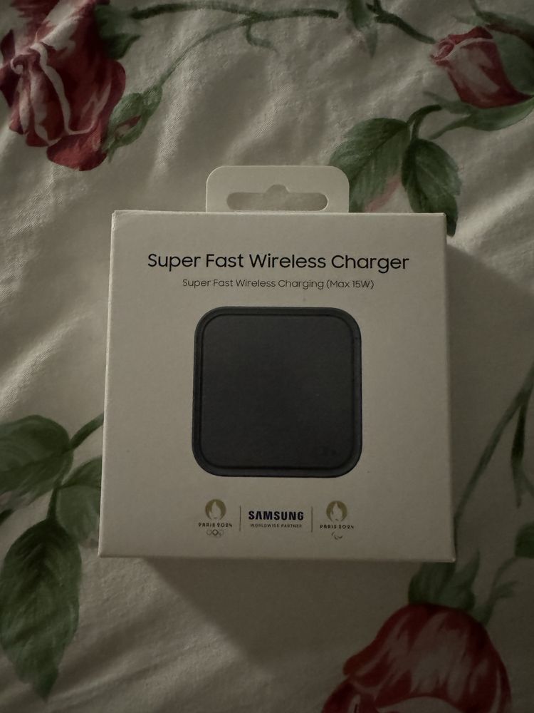 Super Fast Wireless Charger Samsung ładowarka indukcyjna