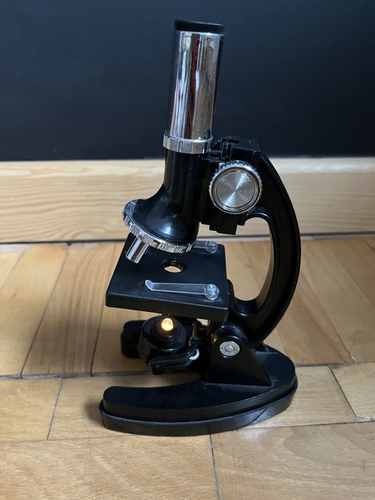 Mikroskop optyczny Opticon 1200