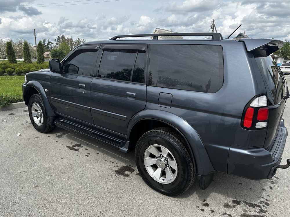 Позашляховик Mitsubishi Pajero Sport 1 2007 3.0 газ бензин