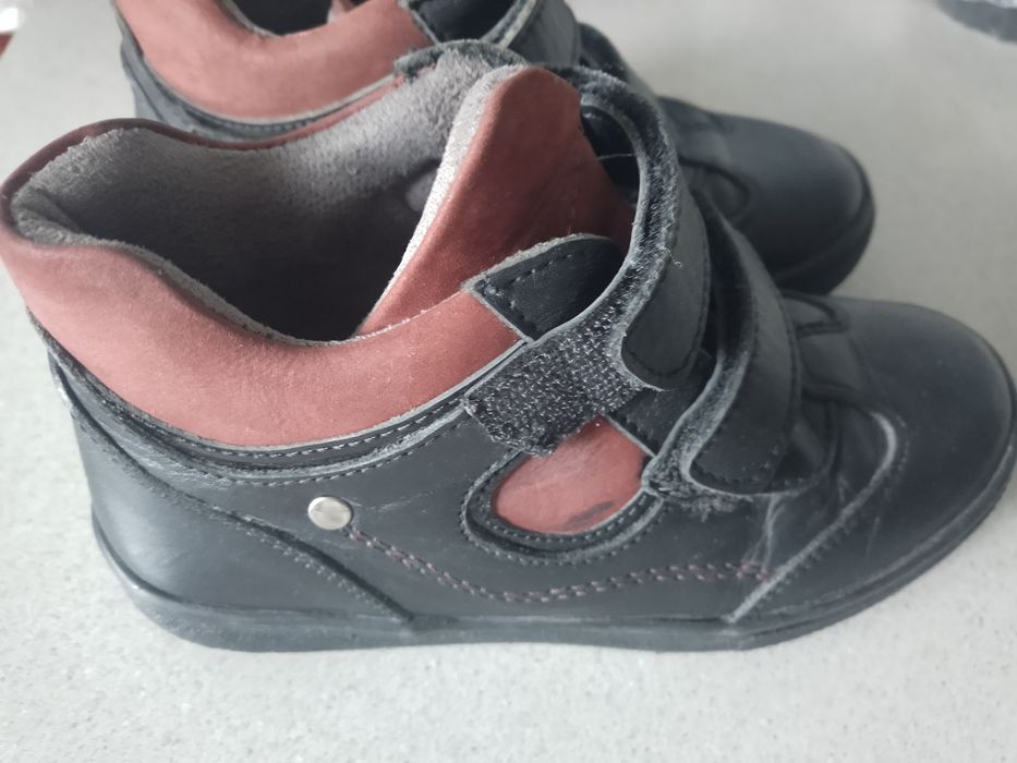 Кожные ботинки.Недорого.