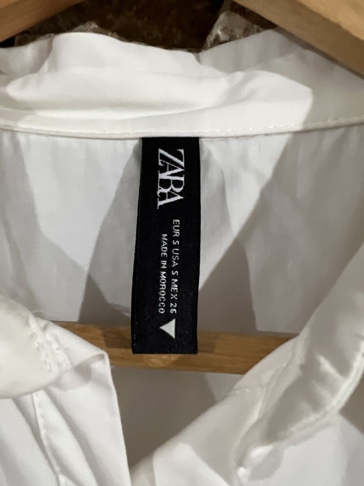 Ніжна сукня Zara