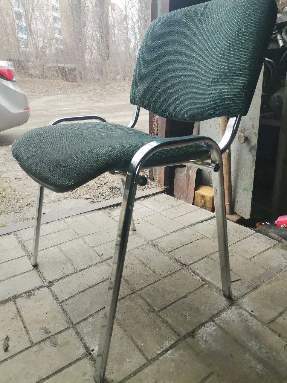 Продам стулья почти новые