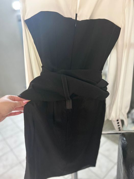 Платье футляр корсетного типа Италия