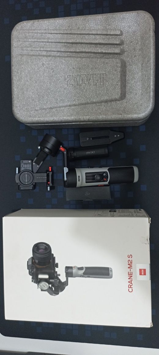 Gimbal ZHIYUN Crane M2S (Bluetooth e Wi-Fi - Autonomia: Até 10,5 Horas