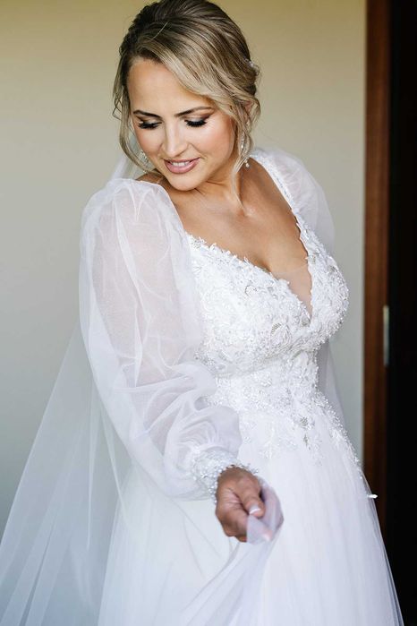 Suknia ślubna w kol. Ivory-koronka-tiul/długi welon/dokładane rękawy