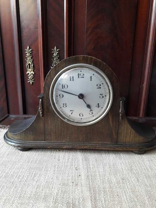 Junghans miniatura skrzynia