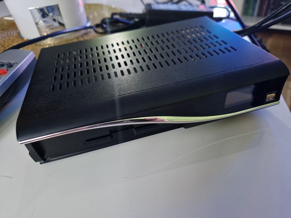 Dekoder satelitarny tuner DREAMBOX dm 800 hd