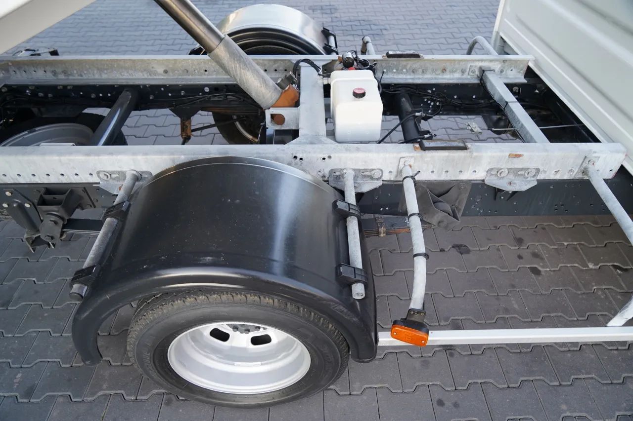 Iveco DAILY 35-110 / 2,3 D / BRYGADOWKA / WYWROTKA – 2,9 M / BLIŹNIAK / SPROWADZONY / PO KONTRAKCIE SERWISOWYM