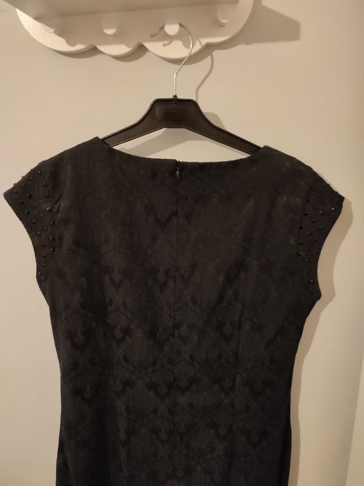 CARRY sukienka 42/XL mała czarna