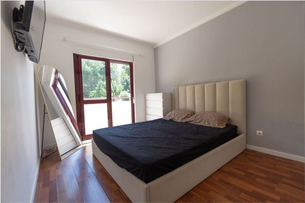 Apartamento T2 com varanda
