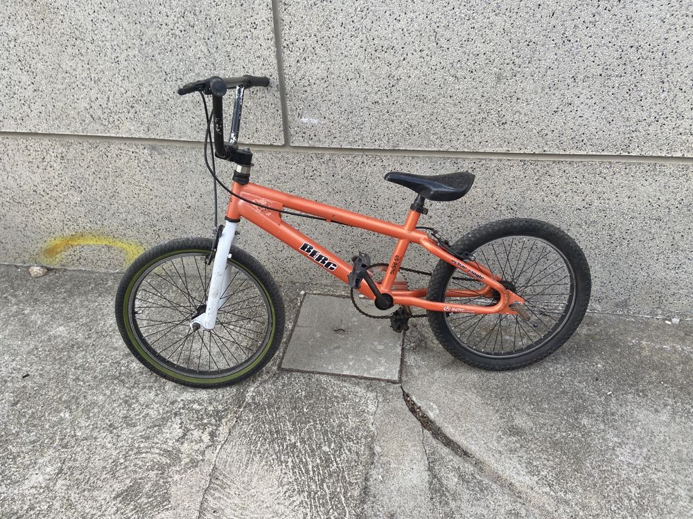 Bicicleta BMX usada