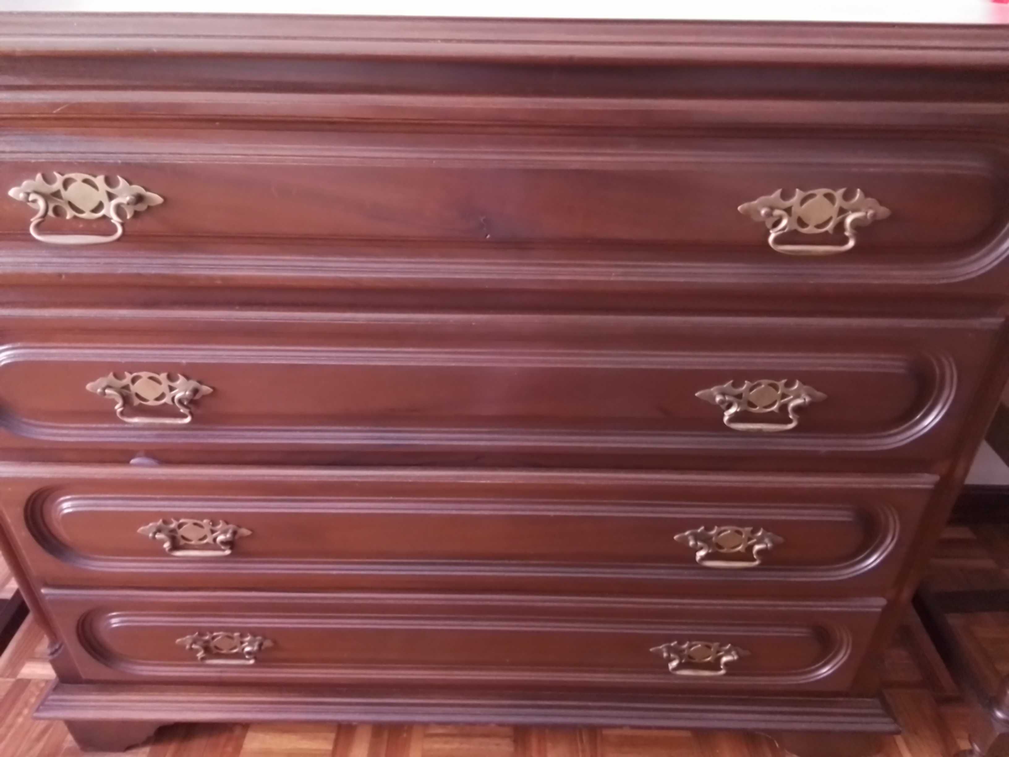 Vendo Mobilia de Quarto com ou sem colchão (opcional)