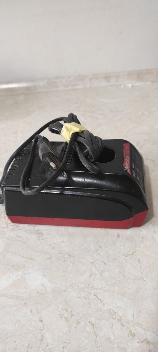 Ładowarka Metabo AC30