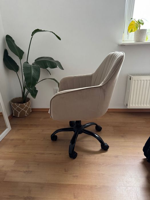 Fotel obrotowy na  kółkach HOMLA