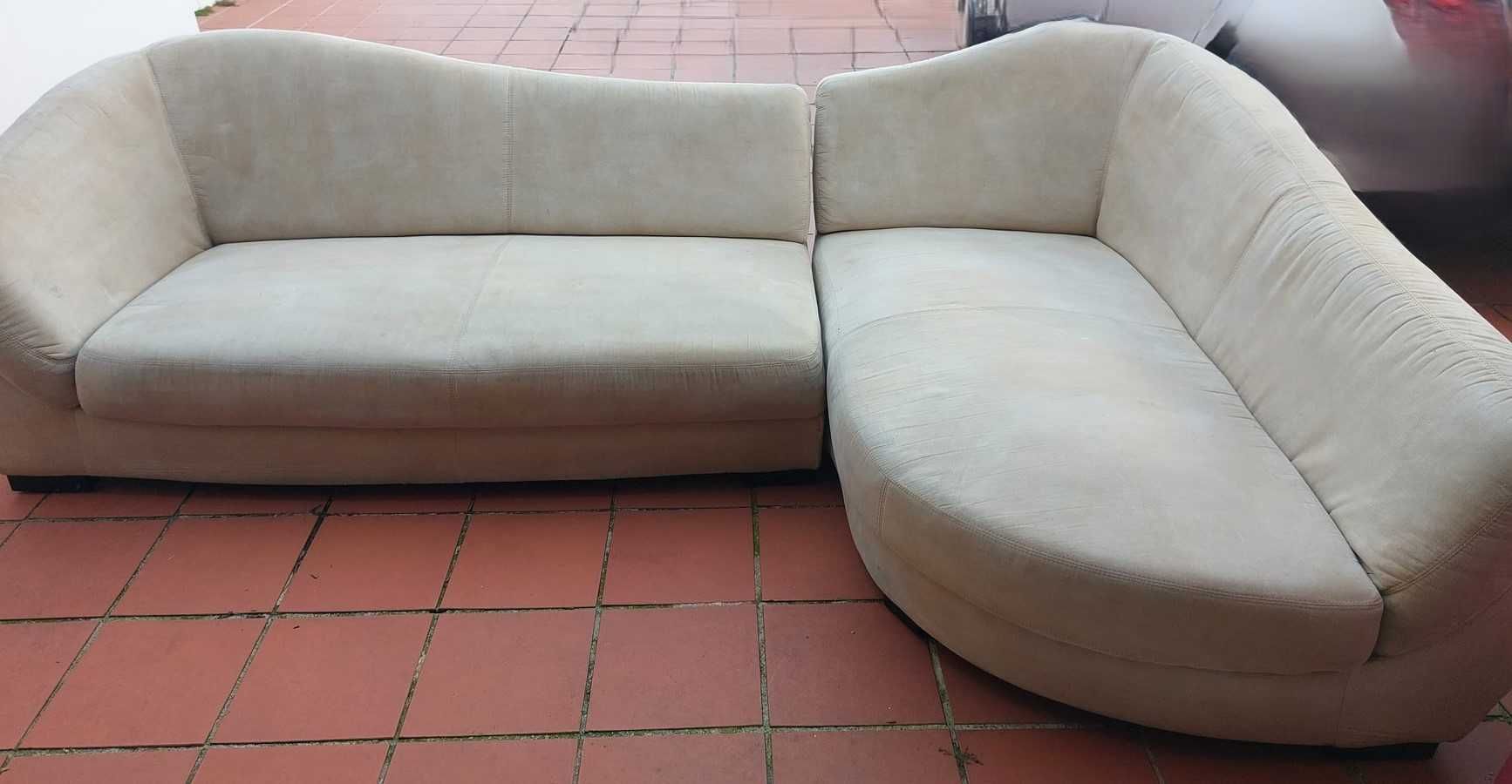 Sofá chaise-longue bege