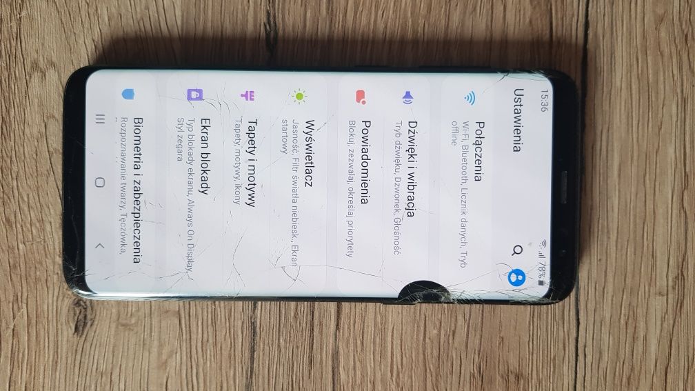 Samsung Galaxy S8 uszkodzony