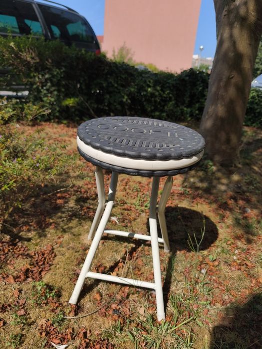 Banco Oreo dobrável