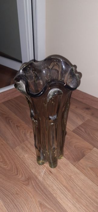 Ваза кольорова темна