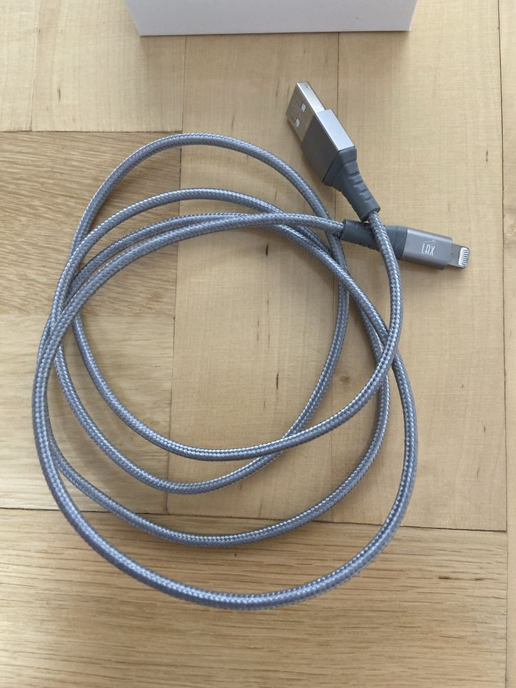 Iphone XR 64GB+etui Speck