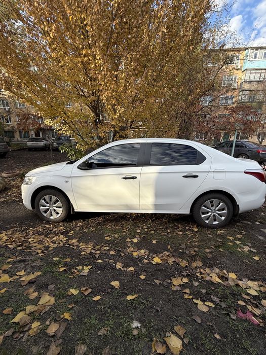 Citroen C-Elysee в гарному стані