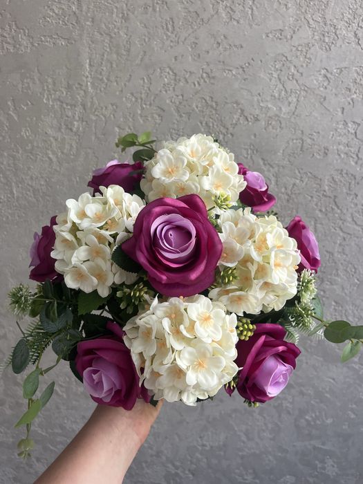 Bukiet, stroik wiązanka kompozycja sztuczne kwiaty na grób cmentarz