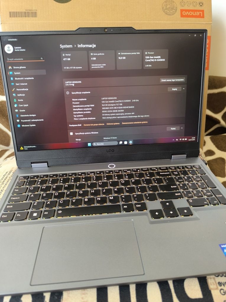 Laptop gamingowy Lenovo LOQ 15IAX9l, i5- 12 gen, 16 GB DDR5, SSD 512