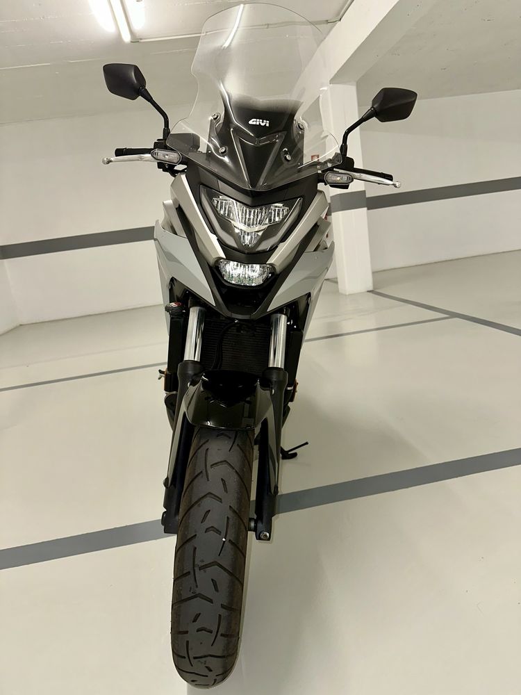 Honda NC 750 X . Manutenção dos 12.000 km realizado; selo pago