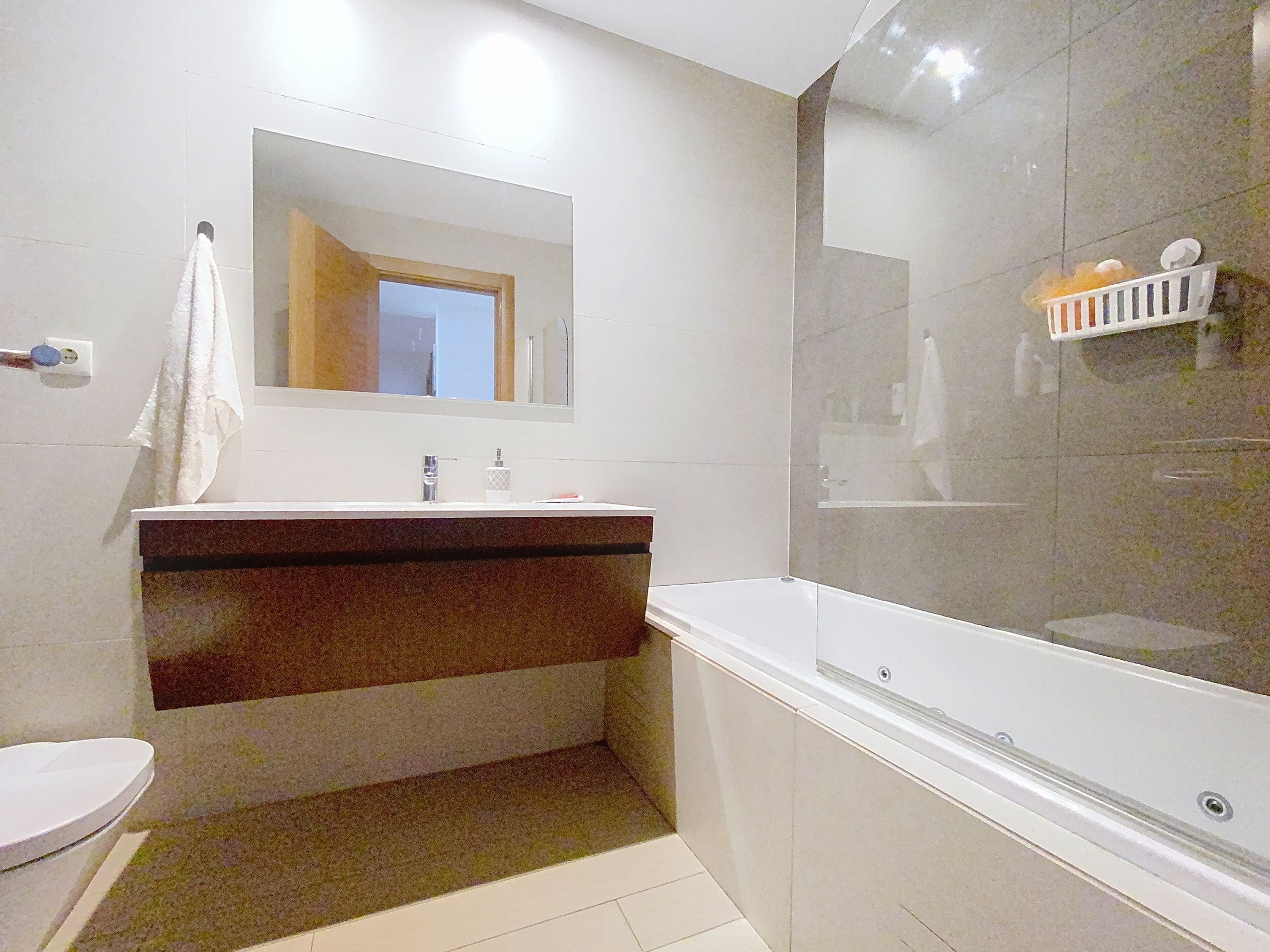 T2 de Luxo para Arrendamento Anual – Rocha Prime Residence