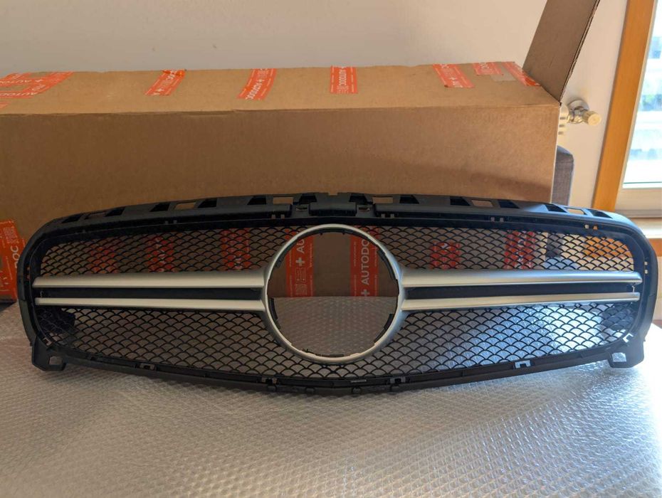 Grelha frontal Mercedes Classe A W176 LOOK AMG A45