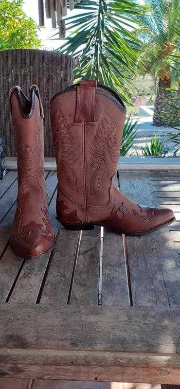 Botas de cowboy castanhas, tamanho 39/40, couro, NOVO