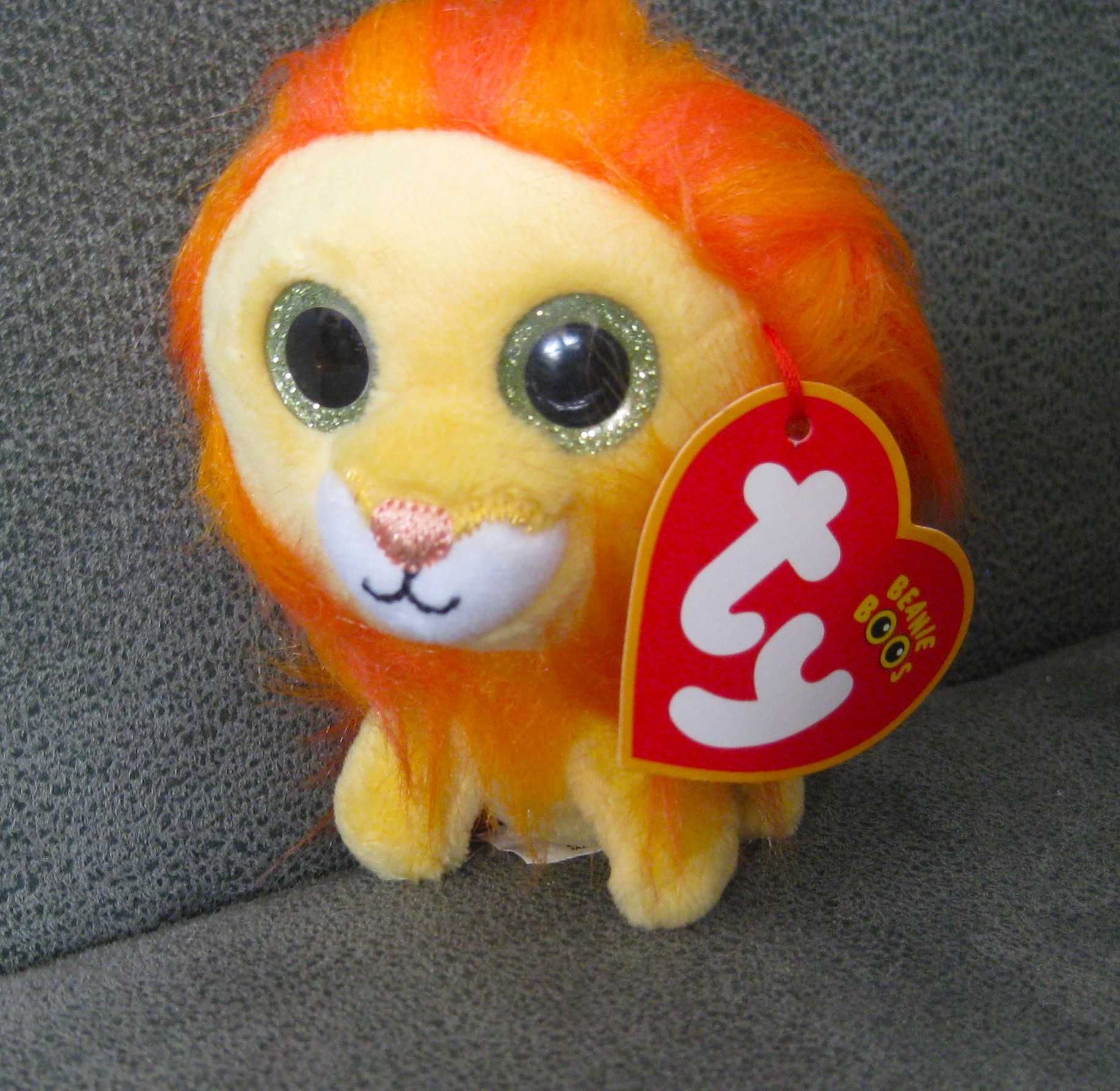 Peluche Pequeno Leão NOVO