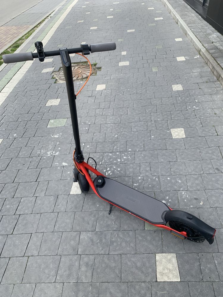 Елетросамокат ninebot d38e