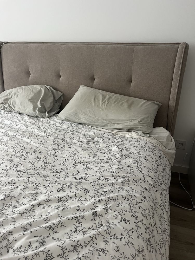 Cama de casal 200x150
