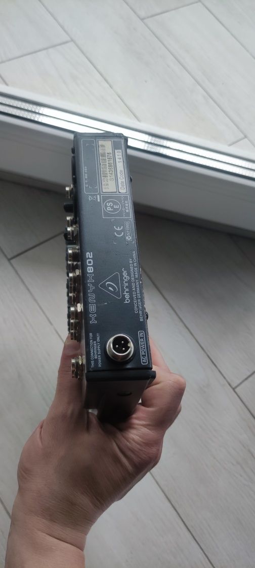 Мікшер пульт Behringer XENYX 802