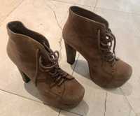 Botins Jeffrey Campbell Lita Castanho