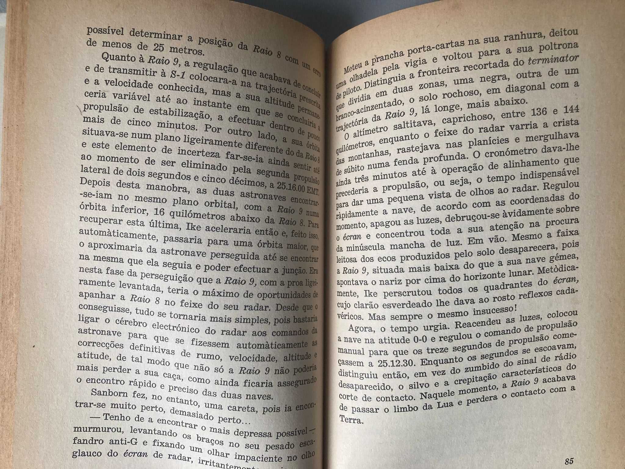 Perdidos à Volta da Lua, de Arthur W. Ballou