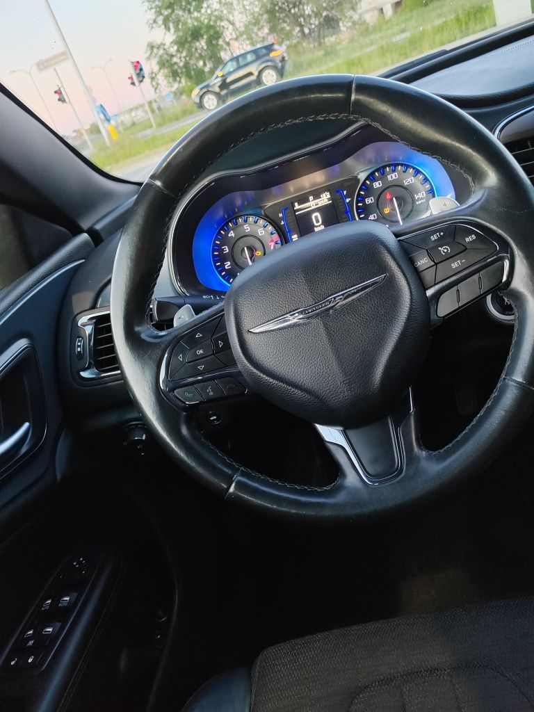 Chrysler 200S 2015 rok 3.6