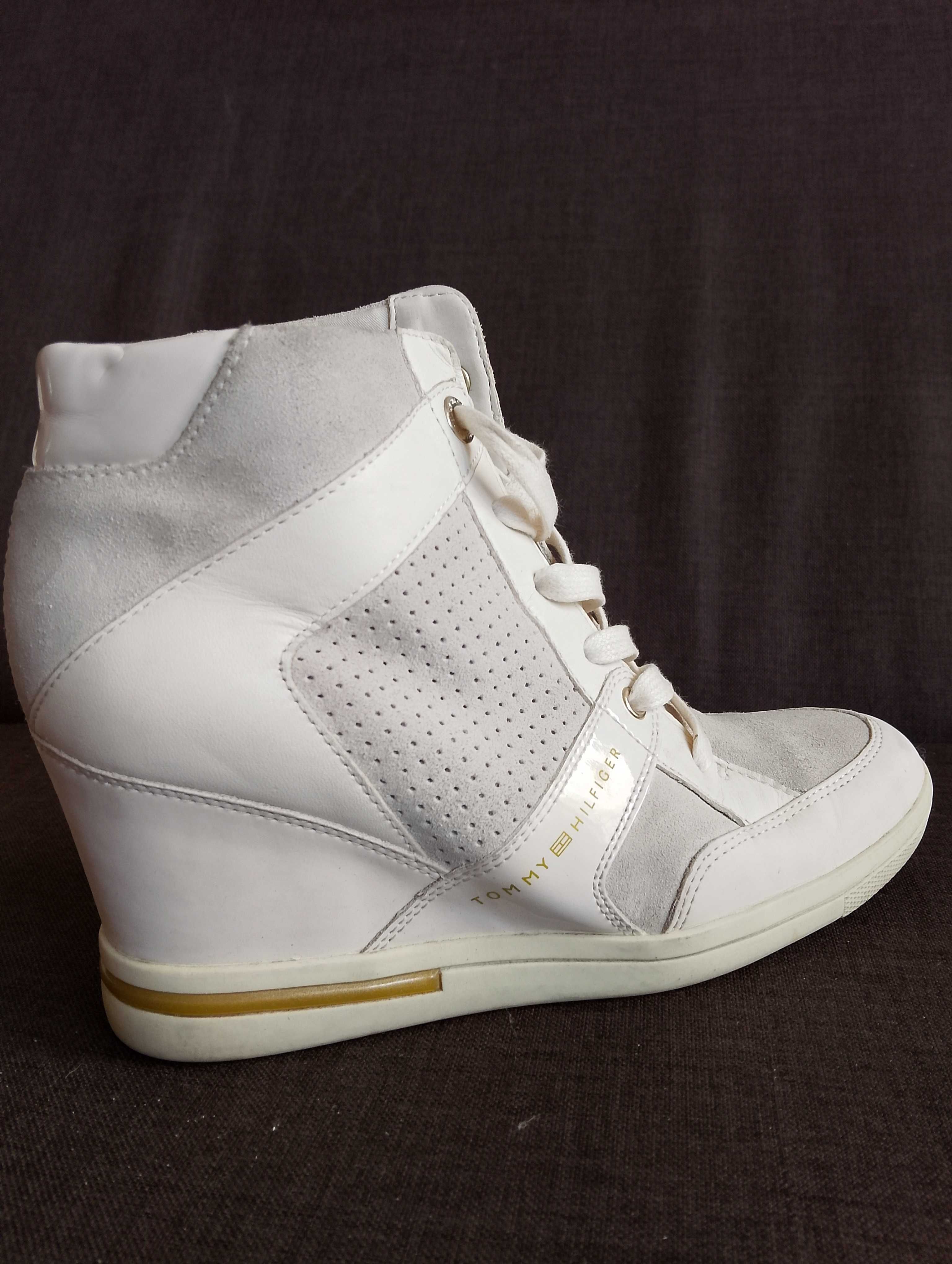 Tommy Hilfiger. Botki damskie.
