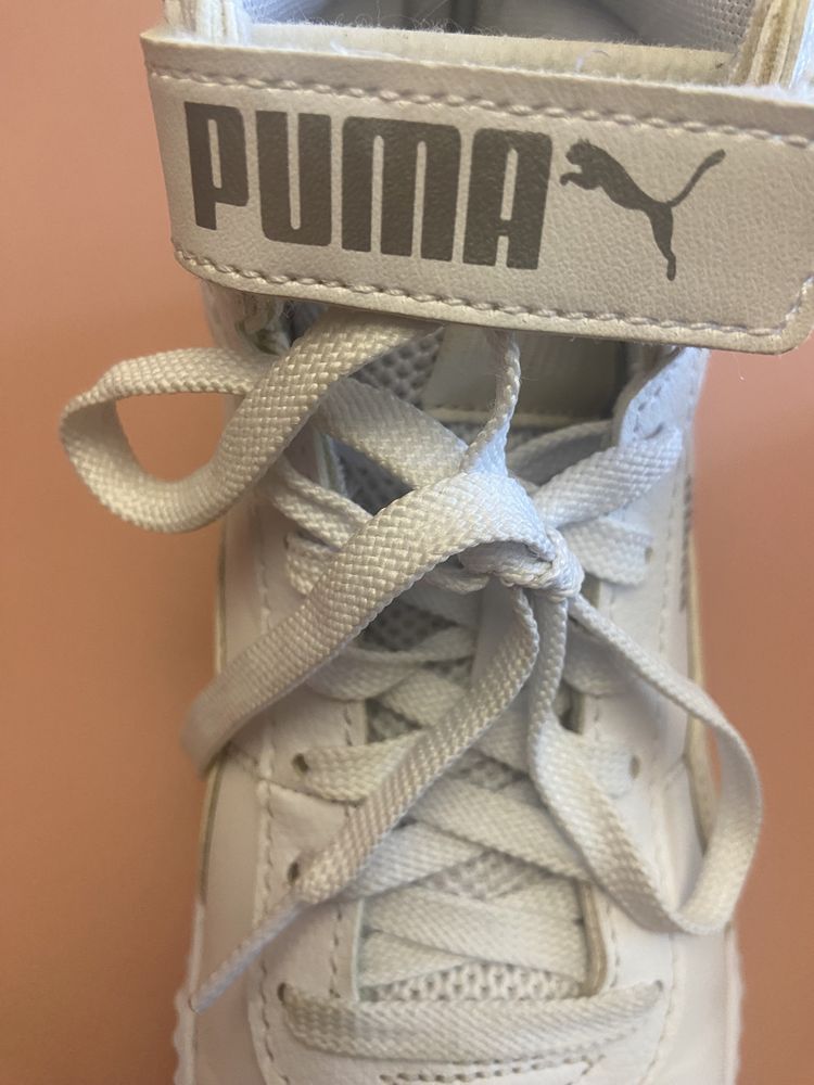 Кросівки жіночі Puma