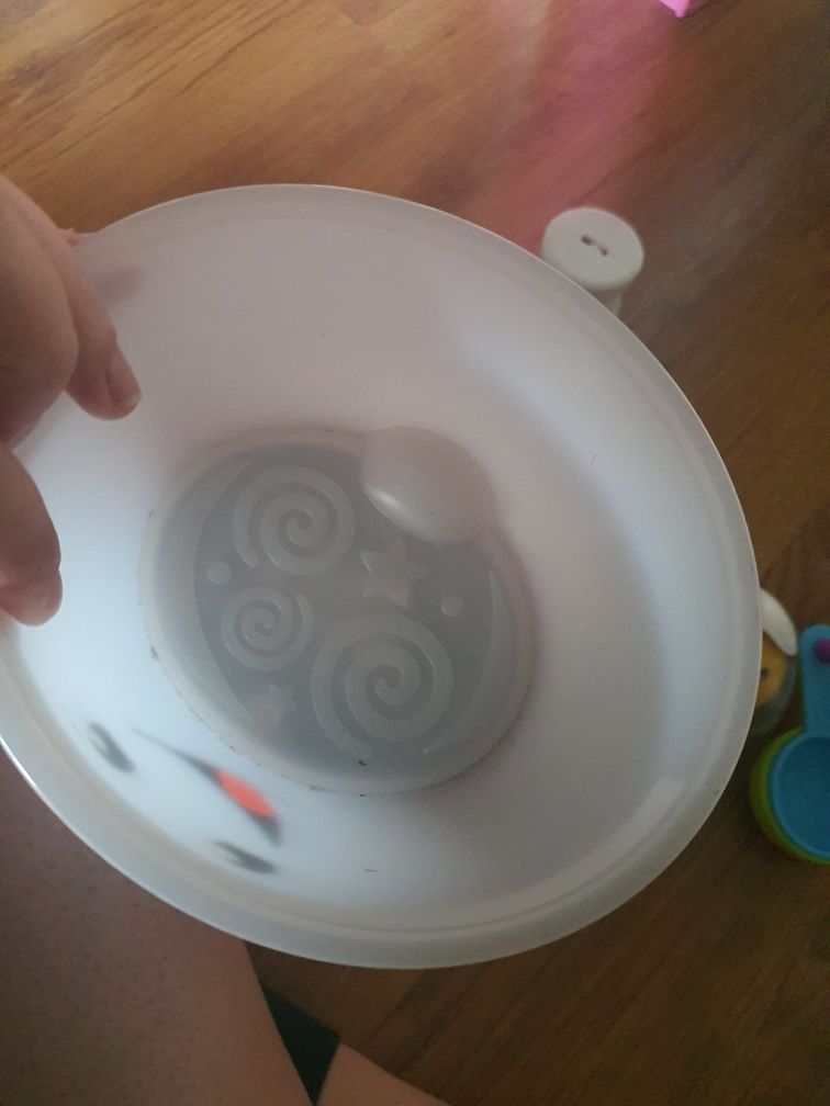 Garnek fisher price zabawka interaktywna