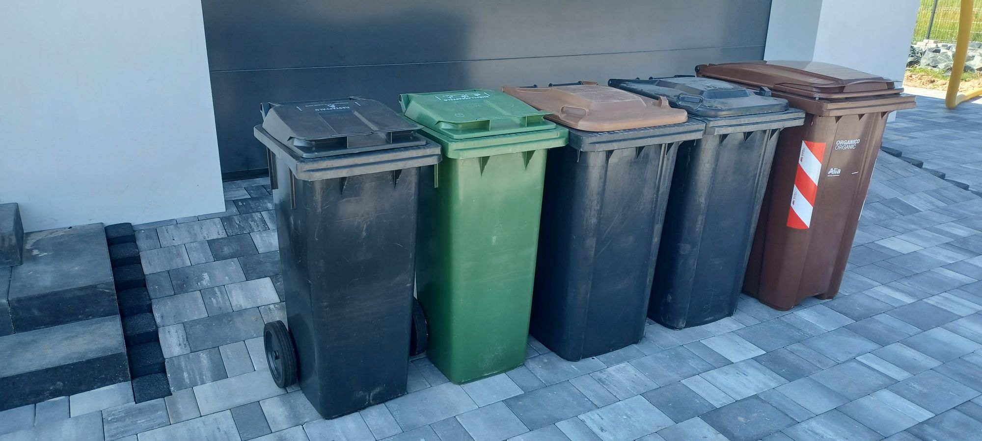 Kosze na śmieci pojemnik na odpady 240l kosz śmietnik
